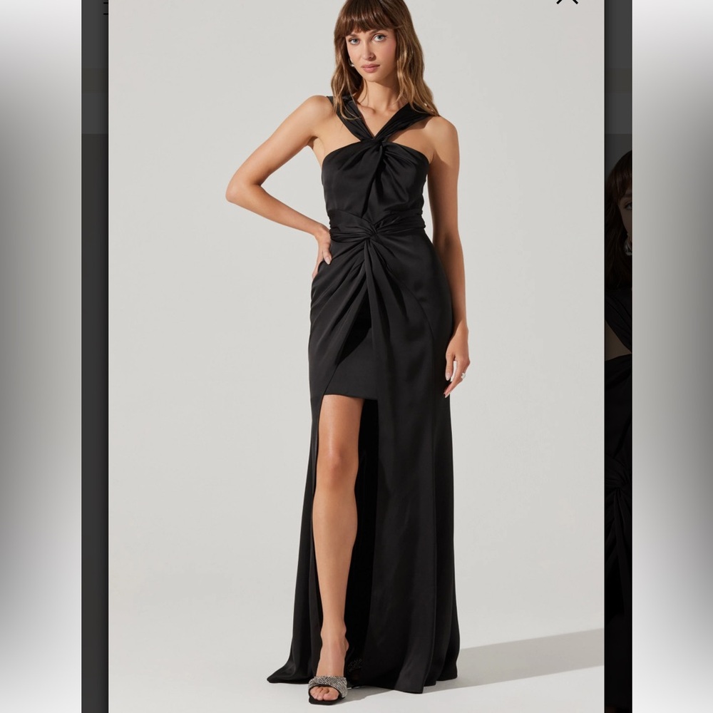 Astr Black Ruched Tie Front Halter Dress